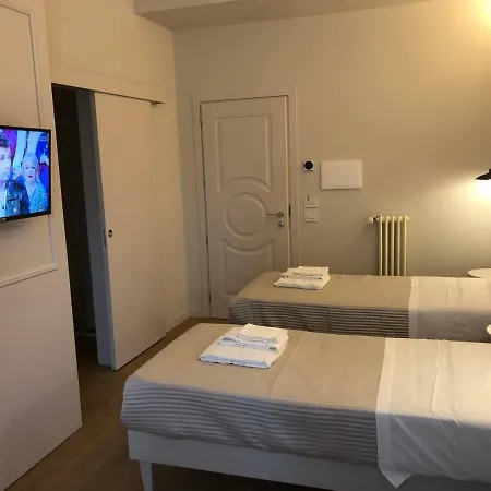Living 2 Nocleg ze śniadaniem